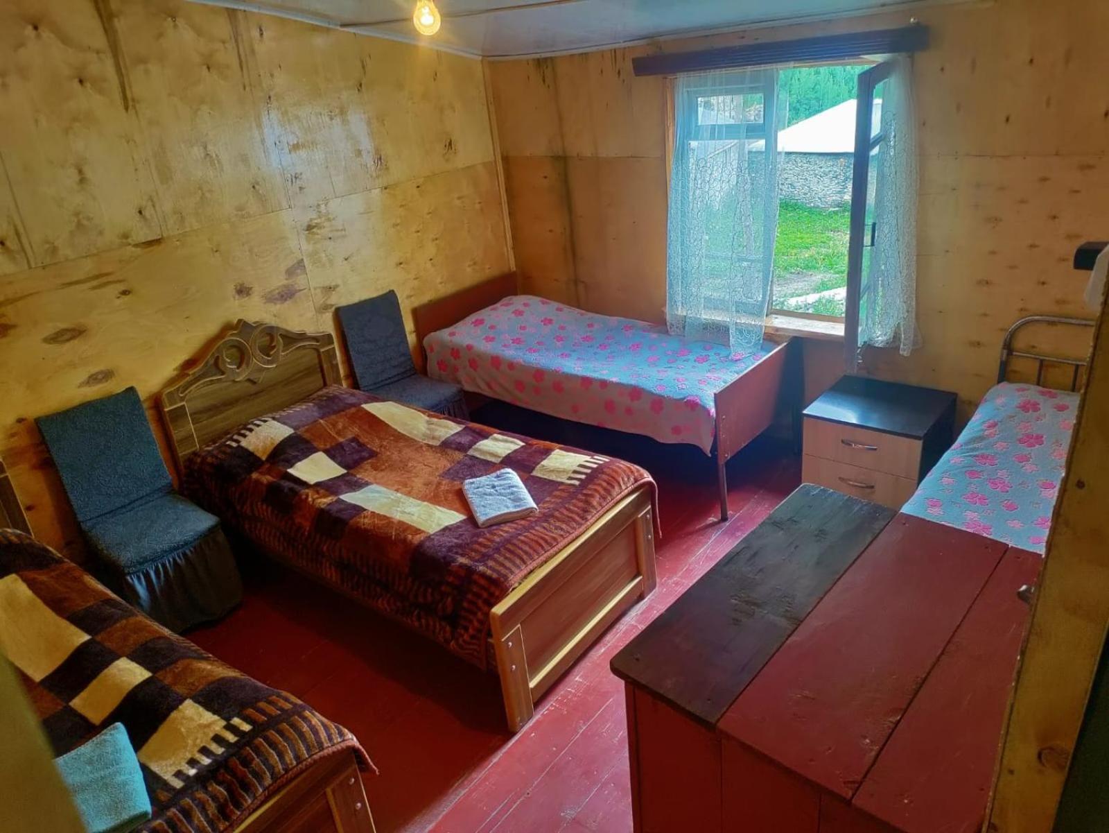 Guest House "Betqil" Adishi Bagian luar foto